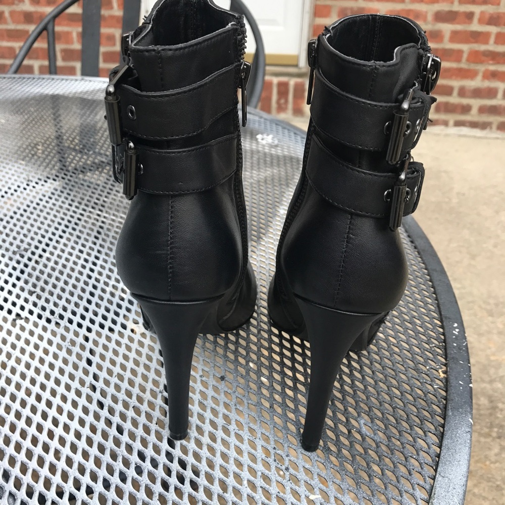 Steve Madden, Black Ankle Open Toe Boot, Size-6 - image 7